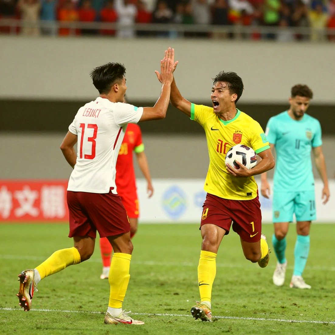 গ্যালাকটিকো স্তূপের জ্যামিতি: হালান্দ-ধাঁধা, বাম চ্যানেলের যানজট এবং রিয়াল মাদ্রিদের অসমাপ্ত কাঠামো গ্যালাকটিকো স্তূপের জ্যামিতি: হালান্দ-ধাঁধা, বাম চ্যানেলের যানজট এবং রিয়াল মাদ্রিদের অসমাপ্ত কাঠামো