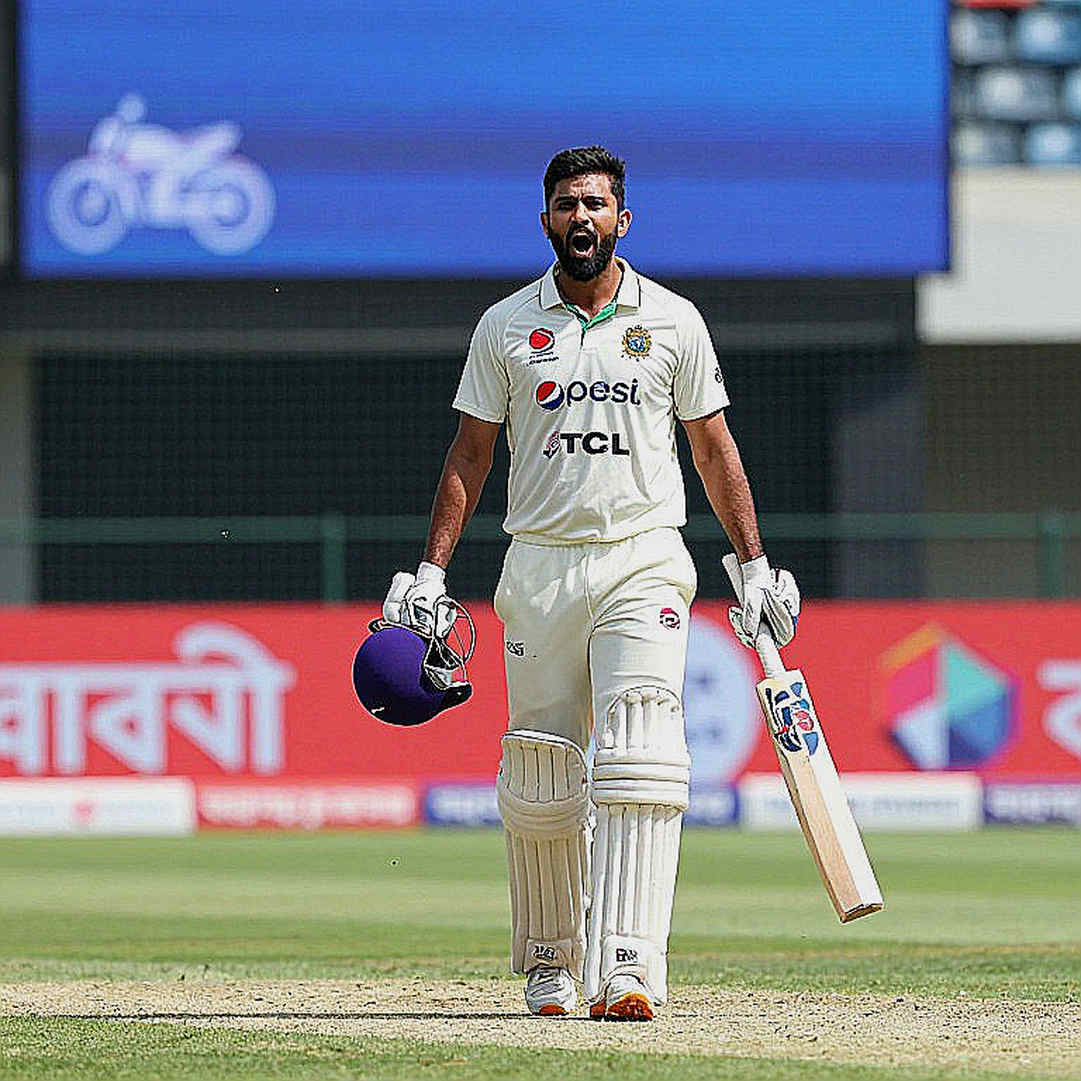 From Academy Dust to 150 Kilometres an Hour: Reading Three Seasons of a Young Fast Bowler's Tape From Academy Dust to 150 Kilometres an Hour: Reading Three Seasons of a Young Fast Bowler's Tape