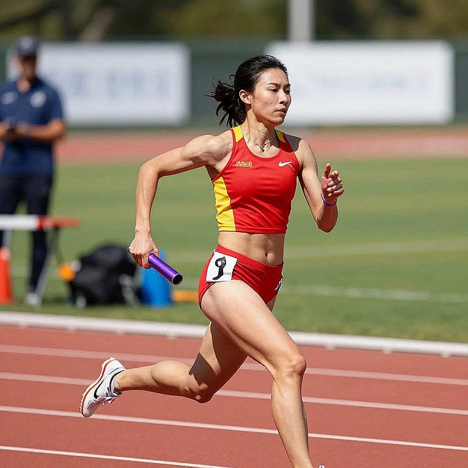 At 35km the Clock Was 20 Seconds Ahead of the Record — the Final 2km Erased 88 Seconds At 35km the Clock Was 20 Seconds Ahead of the Record — the Final 2km Erased 88 Seconds
