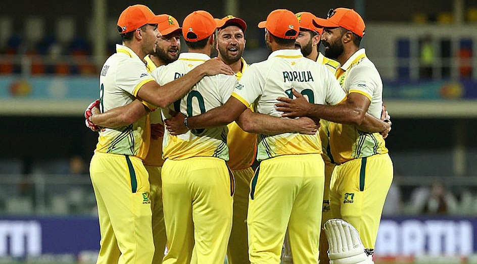 Australia Waiting for the Red Ball: A Century, a Hand, and an Abdominal Muscle Australia Waiting for the Red Ball: A Century, a Hand, and an Abdominal Muscle