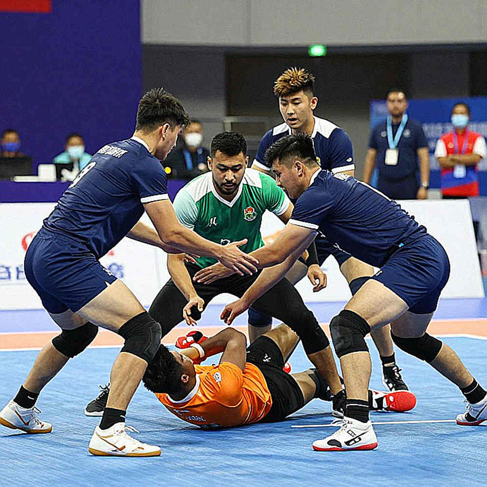১৭ থেকে ১২: আহমেদাবাদে ভারতের ‘শক্তিশালী দল’ আসলে কী পরীক্ষা করবে