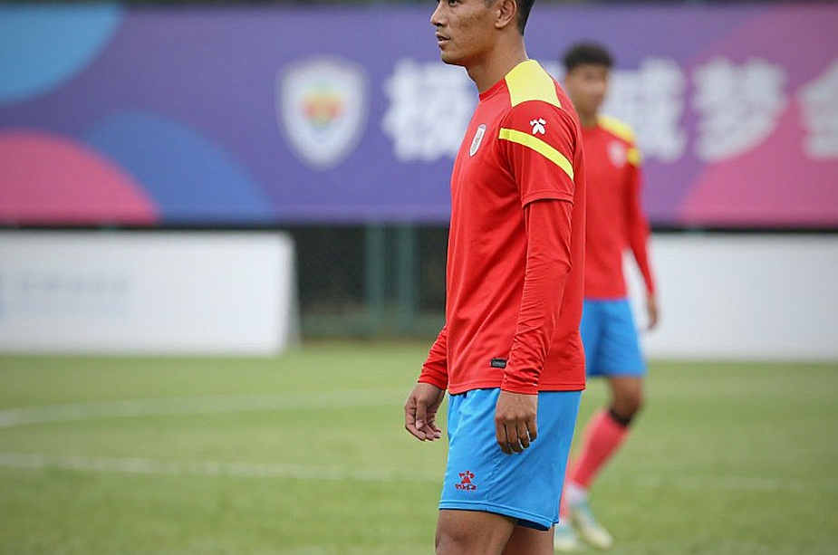 ভিয়েতনামি নারী লিগে টিপিএইচসিএমের ১৫তম শিরোনাম: ১.১ বিলিয়ন ডংয়ের হিসাব আর ২৪ বনাম ২৩-এর বাস্তবতা