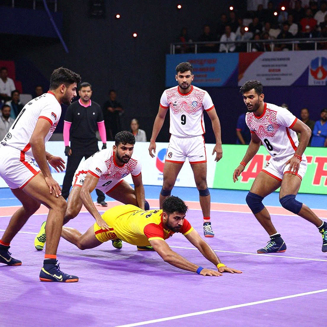 ভারত-জাপান কাবাডি ম্যাচের আগে নেতৃত্ব বদল আর এক-রেইডার নির্ভরতার নীরব সংকেত ভারত-জাপান কাবাডি ম্যাচের আগে নেতৃত্ব বদল আর এক-রেইডার নির্ভরতার নীরব সংকেত