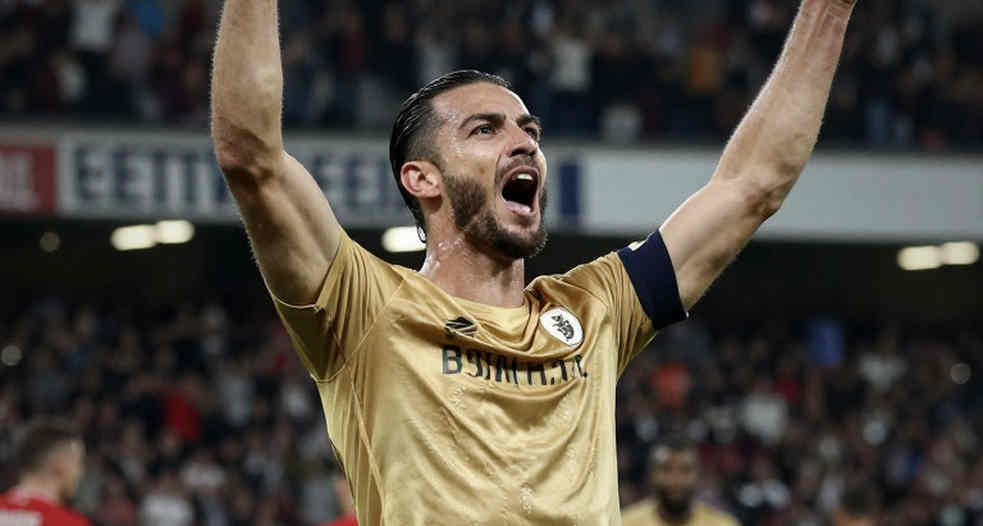 The Empty Stage-1 and the Immutable Ledger: Why Football Journalism Needs Blockchain The Empty Stage-1 and the Immutable Ledger: Why Football Journalism Needs Blockchain